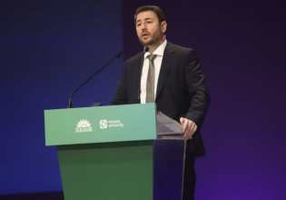 Ανδρουλάκης: Καταδικάζω απερίφραστα τις θηριωδίες έναντι των αμάχων στην Ουκρανία -Οι υπεύθυνοι να οδηγηθούν στη Χάγη