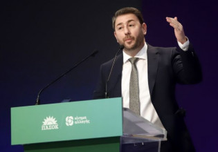 Ανδρουλάκης: Δεκανίκι της κυβέρνησης Μητσοτάκη είναι ο Τσίπρας