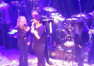 Άννα Βίσση: Όταν είχε κατεβάσει με το ζόρι τον Κωσταντίνο Εμμανουήλ από την πίστα – «Συζήτηση θα κάνουμε;»