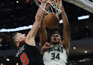 Οι Μπακς έκαναν το 1-0 στη σειρά με τους Μπουλς (93-86)