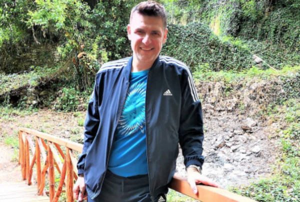 Χρίστος Αντωνιάδης: «Δεν είχα κανένα θέμα να κάνω κάτι με θαυμάστρια»