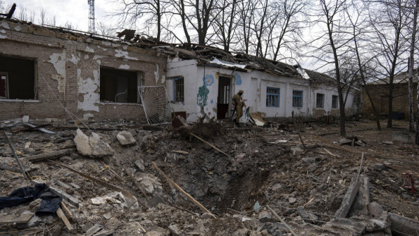 Πόλεμος στην Ουκρανία: Βίντεο από ρωσικούς βομβαρδισμούς σε νοσοκομείο του Μικολάεφ
