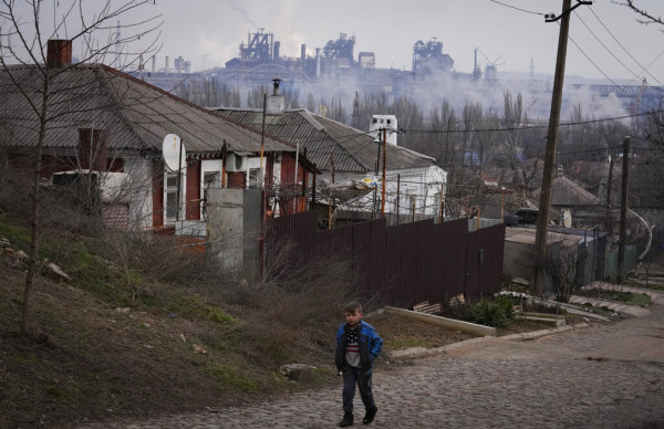 Πόλεμος στην Ουκρανία: Δραματική η κατάσταση στο Azovstal – Εγκλωβισμένοι εκατοντάδες άμαχοι