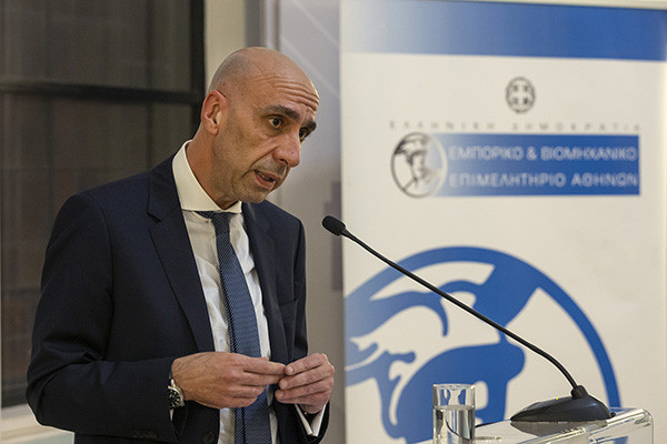 Μπρατάκος: Καίρια κυβερνητική παρέμβαση η αύξηση του κατώτατου μισθού