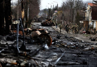 Πόλεμος στην Ουκρανία: Σκόπιμη η «σφαγή» στη Μπούκα λέει το Κίεβο – Ζητάει την επιβολή νέων κυρώσεων κατά της Ρωσίας