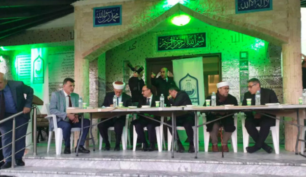 Μπουρχάν Μπαράν: Η τουρκική σημαία μπήκε μετά τη λήξη της προσευχής και αποχώρησα, απαντά ο βουλευτής του ΚΙΝΑΛ