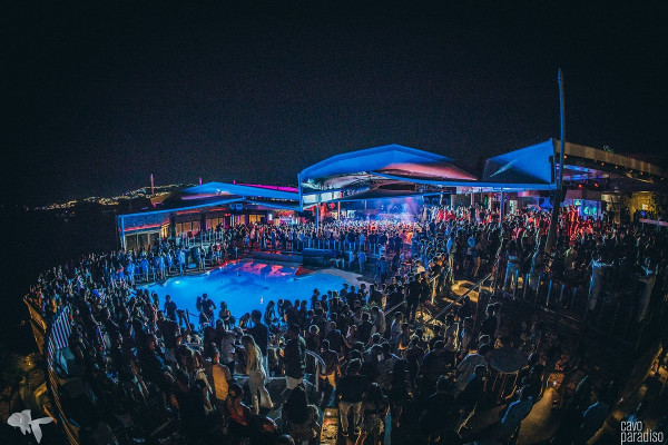 Cavo Paradiso: Ο «ναός» της διασκέδασης ανοίγει και φέτος τις πύλες του Παραδείσου