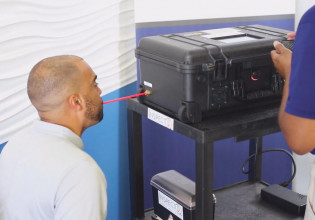 Κοροναϊός: Εγκρίθηκε στις ΗΠΑ το πρώτο τεστ αναπνοής