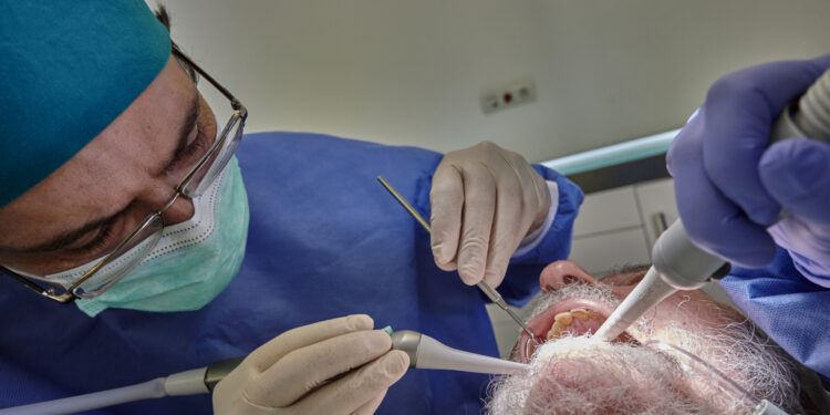 ΗΠΑ: Η επίσκεψη στον οδοντίατρο κατέληξε σε θρίλερ – Κατάπιε το… τρυπάνι