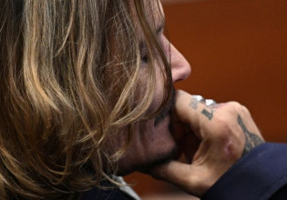 Άμπερ Χερντ για Τζόνι Ντεπ: «Με χτύπησε και με έσυρε πάνω σε σπασμένα μπουκάλια»: