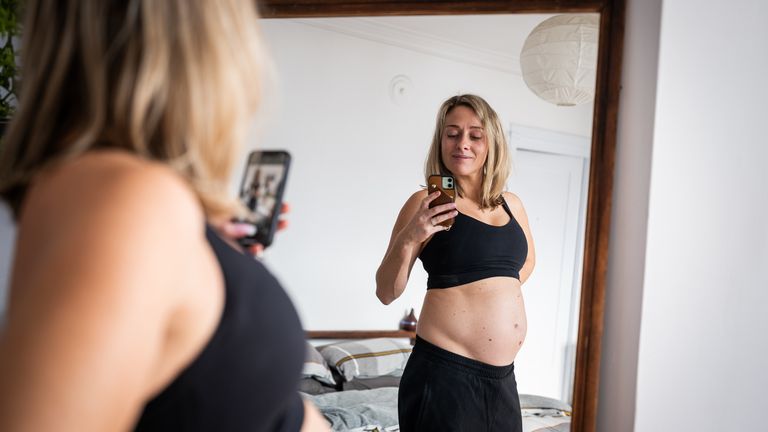 «Καμπανάκι» για εγκύους: Σχεδόν στο διπλάσιο ο κίνδυνος νόσησης από κοροναϊό