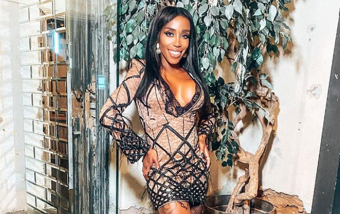 Ελίζαμπεθ Ελέτσι: Αποκάλυψε πως θέλει το μπούστο και μας άφησε «κόκκαλο»