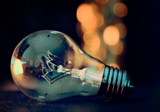 ΡΑΕ: Νέου τύπου λογαριασμοί και τιμολόγια ρεύματος από τον Ιούνιο