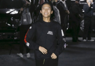 Alexander Wang: Μεγάλη επιστροφή στην πασαρέλα για τον αμερικάνο σχεδιαστή