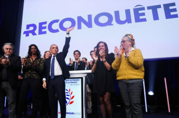 Γαλλία: Οι ηγέτες της ακροδεξιάς κάνουν έκκληση για συμμαχία ενόψει των βουλευτικών εκλογών του Ιουνίου