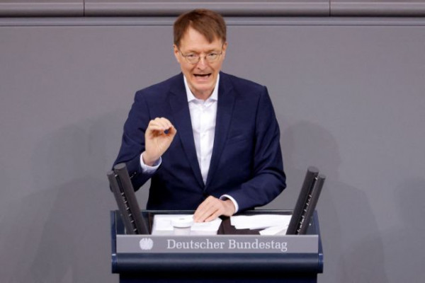 Γερμανία: Την απαγωγή του υπουργού Υγείας και την ανατροπή του πολιτεύματος σχεδίαζαν αρνητές του κοροναϊού