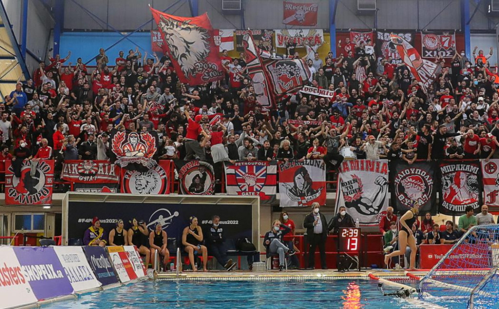 «Τρέλα» στον κόσμο του Ολυμπιακού για την ευρωκούπα στο πόλο γυναικών