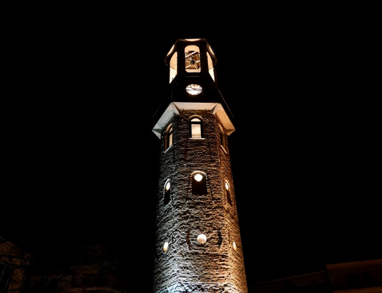 Γρεβενά: Φως στο εμβληματικό Ρολόι