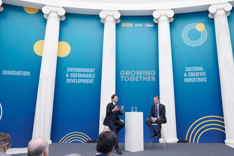 «Growing together»: Συμφωνία για επενδύσεις 3,3 δισ. ευρώ στις νέες τεχνολογίες