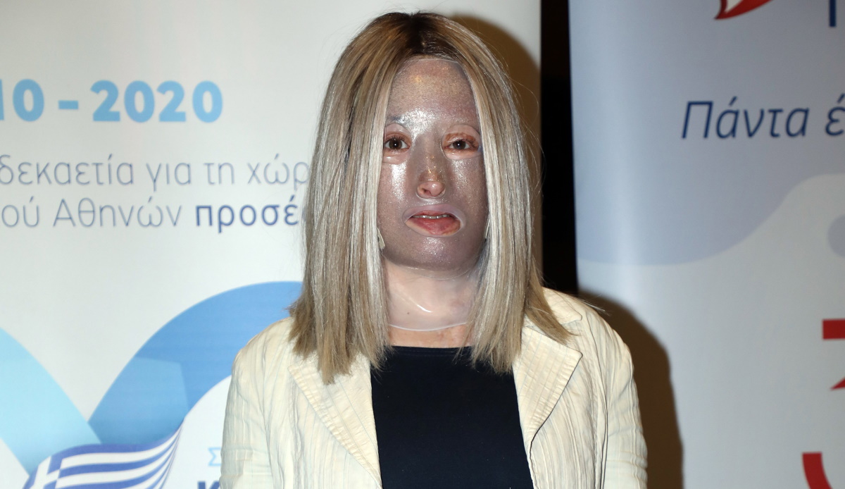 Ιωάννα Παλιοσπύρου: Δείχνει το πρόσωπό της χωρίς τη μάσκα - «Ήρθε η ώρα να ξανασυστηθούμε»