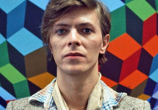 Ντέιβιντ Μπόουι: Νέο ντοκιμαντέρ για τη ζωή και το έργο του