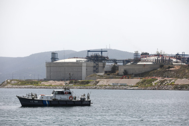 Ρεβυθούσα: Διατίθεται σε Βουλγαρία και Ρουμανία για αποθήκευση LNG – Το σχέδιο σε περίπτωση που κλείσει η στρόφιγγα από τη Ρωσία