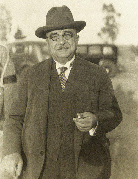 Ιωάννης Μεταξάς: Ο υπέρμαχος της δημοτικής