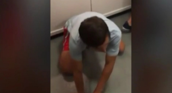 Πάτρα: Βίντεο που σοκάρει με παιδιά που μόλις έχουν πάρει κεταμίνη – Δεν μπορούν να σταθούν στα πόδια τους