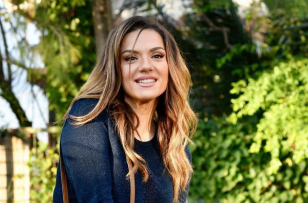 Βάσω Λασκαράκη: «Πού ήταν οι παππούδες, οι συγγενείς, οι δάσκαλοι, οι γιατροί;»