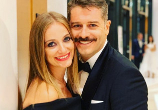 Αλέξανδρος Μπουρδούμης – Λένα Δροσάκη: Οικογενειακές διακοπές στην Ιθάκη – Το στιγμιότυπο από τη θάλασσα