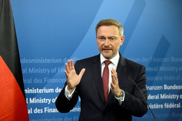 «Οι Γερμανοί μπορεί να χάσουν ένα μέρος της ευημερίας τους»