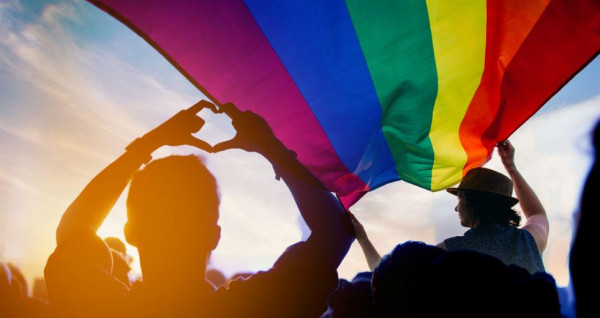 Ρωσία: Όλοι οι επικεφαλής ΛΟΑΤΚΙ οργάνωσης εγκατέλειψαν τη χώρα