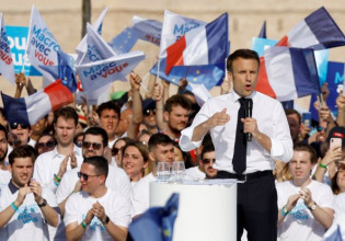 Γαλλία: Φαβορί ο Εμάνουελ Μακρόν σε όλες τις δημοσκοπήσεις