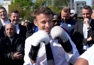 Έβαλε γάντια του μποξ ο Μακρόν – Έτοιμος για την τελική μάχη