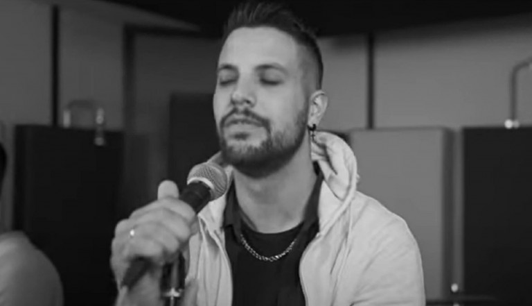 Πάτρα: Ο ήχος του τηλεφώνου του Μάνου Δασκαλάκη όταν τον καλούν στο κινητό του