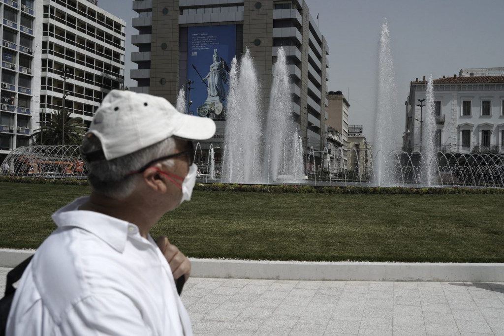 Κοροναϊός: Πού εντοπίζονται τα 7.365 νέα κρούσματα – Ο χάρτης της διασποράς