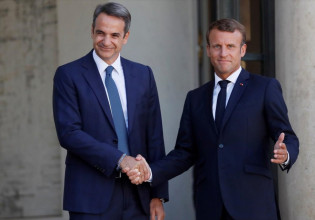 Πώς βλέπει η Αθήνα το εκλογικό αποτέλεσμα στη Γαλλία