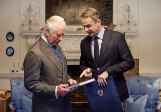 Τι συζήτησαν Μητσοτάκης και Κάρολος για το Τατόι – Η ξενάγηση στο «Dumfries House»