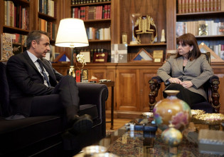 Συνάντηση Μητσοτάκη – Σακελλαροπούλου: Είμαστε αντιμέτωποι με πληθωρισμό που δεν έχουμε ξαναδεί εδώ και 40 χρόνια