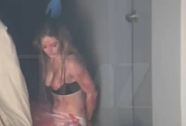 Μοντέλο δολοφόνησε τον σύζυγό της μετά από καβγά – Η στιγμή που η αστυνομία την βρίσκει μέσα στα αίματα