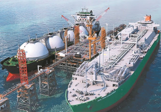 Ναυτιλία: Το δύσκολο στοίχημα της ΕΕ για απεξάρτηση