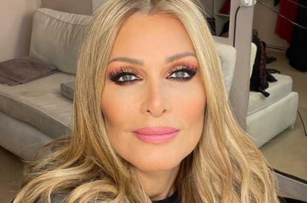 Νατάσα Θεοδωρίδου: Μας συστήνει τις γυναίκες της ζωής της