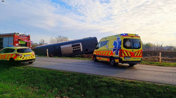 Ουγγαρία: Νεκροί και τραυματίες από τη σύγκρουση φορτηγού με τρένο