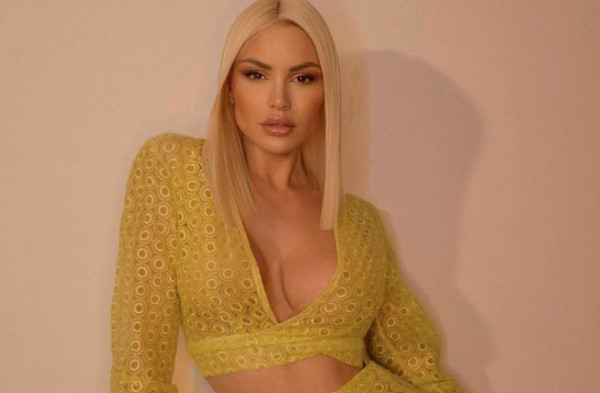 Αλεξάνδρα Παναγιώταρου: Απαντά αν είναι ζευγάρι με τον Στάθη Σχίζα