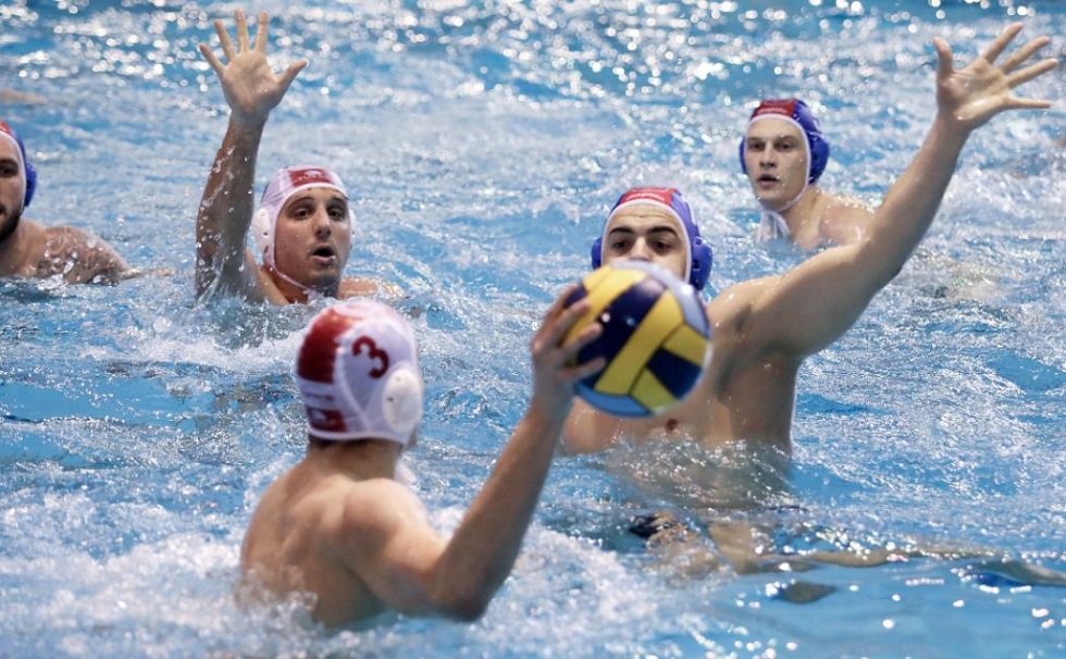 Εύκολα ο Ολυμπιακός (13-8)