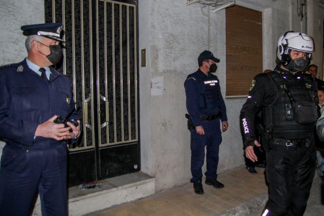 Πάτρα: Η ανατριχιαστική σύμπτωση του θανάτου της σπιτονοικοκυράς με τα τρία παιδιά