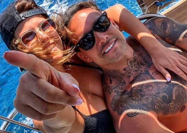 Πελαγία Καζολέα: Στην αγκαλιά του Γιώργου Καβακάκη μετά το Survivor