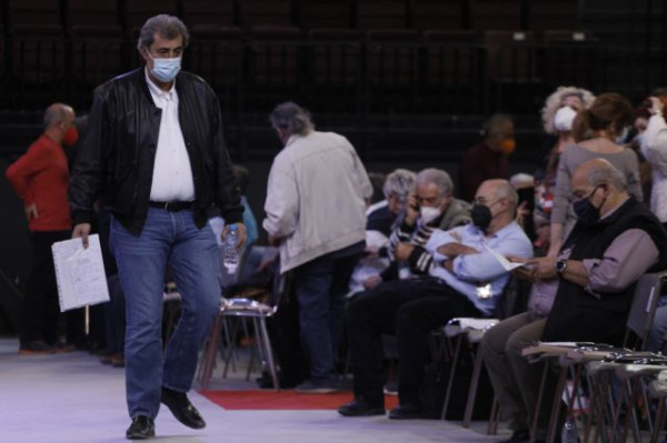 Πολάκης: «Θα βλαστημήσεις» – Γιαννακοπούλου: «Δεν είναι απλά γραφικός, είναι πολιτικά επικίνδυνος»