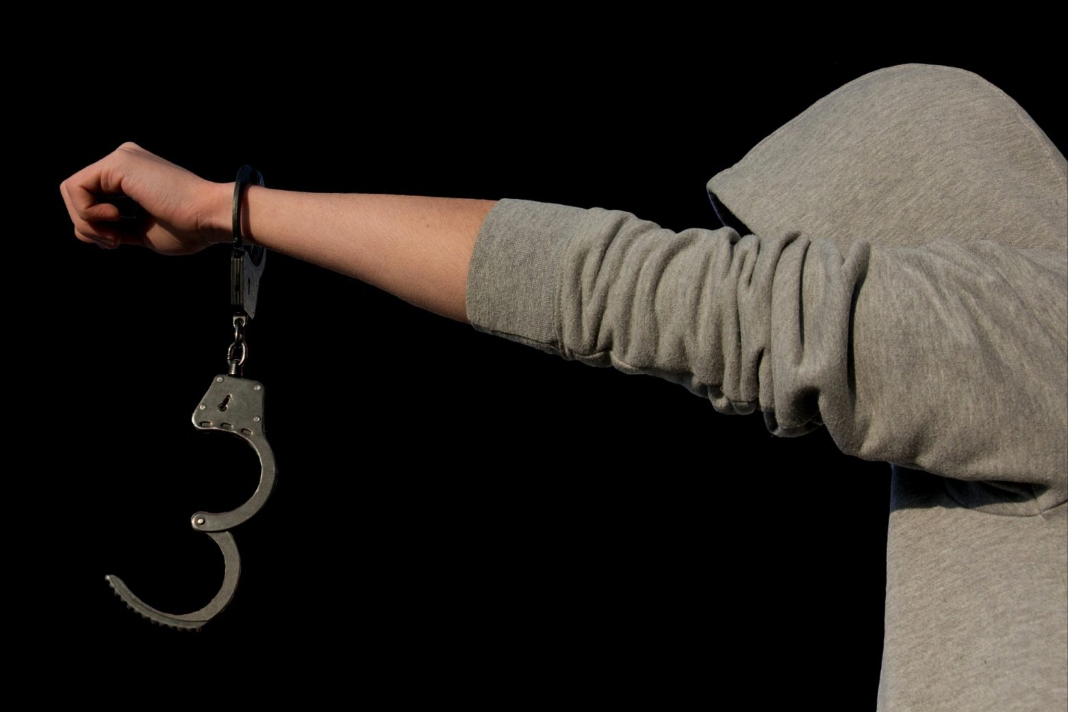 Ezra Miller: Συνελήφθη ξανά για βιαιοπραγία - Τραυμάτισε γυναίκα στο κεφάλι