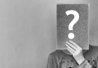 Έρευνα: Τι πιστεύουν οι Έλληνες το 2022 – Πόλεμος, πανδημία, οικονομική κρίση έχουν αλλάξει τις απόψεις τους